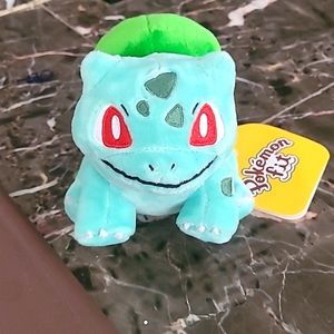 Pokémon fit plush